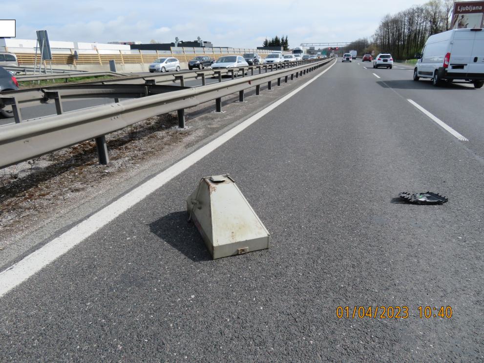objects and debris on motorway